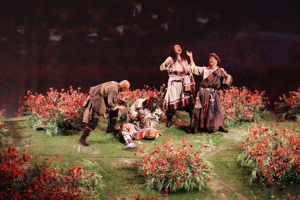 民族歌劇《塵埃落定》劇照。資料圖