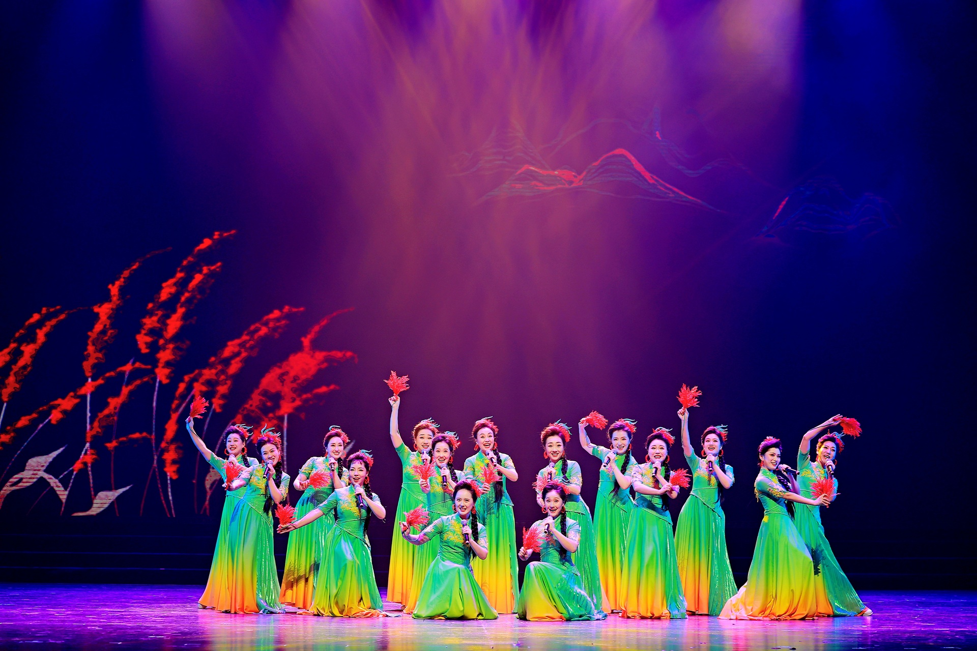 表演唱《高粱桿兒節節甜》