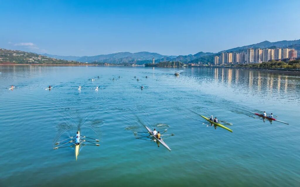 漢豐湖水上運動。開州區委宣傳部供圖