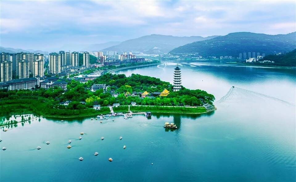 漢豐湖風景圖。開州區委宣傳部供圖