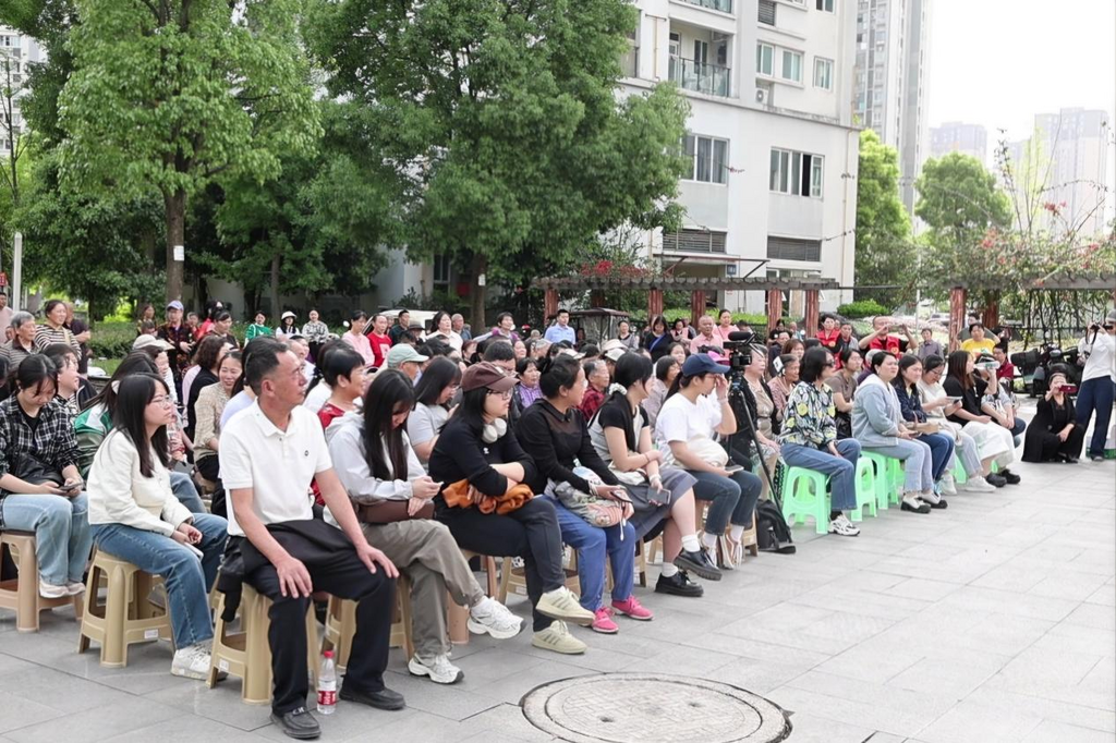 楊柳壩社區(qū)觀眾
