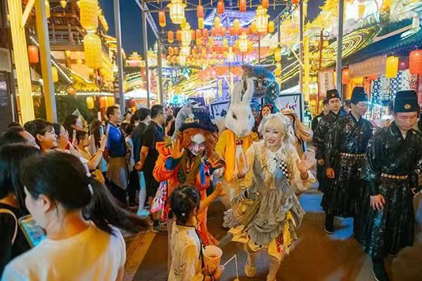 "燈彩幻夢·奇境漫游"主題活動。自貢文旅發(fā)展集團供圖