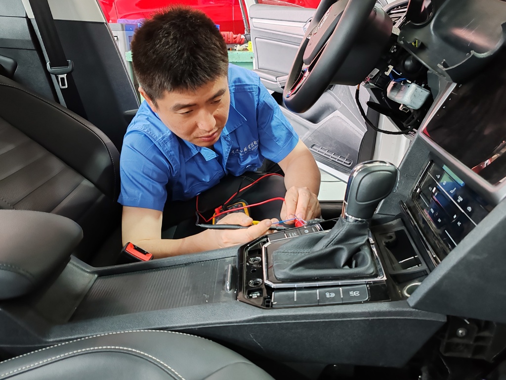 車身電器模塊訓(xùn)練。受訪者供圖
