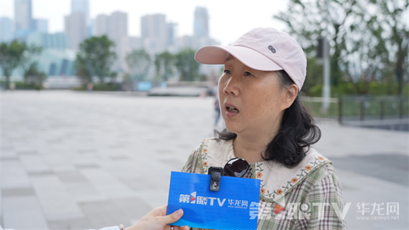 市民談軌道交通出行。第1眼TV-華龍網(wǎng) 夏國燕 攝