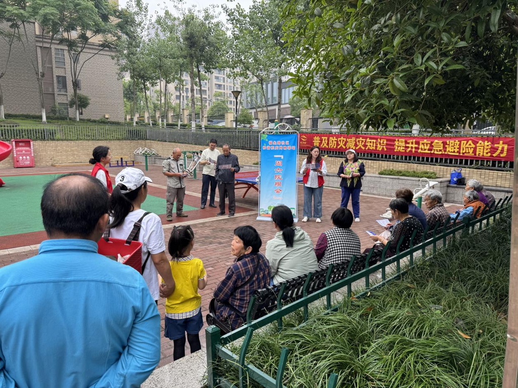 圖片4 復(fù)盛鎮(zhèn)院壩會現(xiàn)場。復(fù)盛鎮(zhèn)人民政府供圖 第1眼TV-華龍網(wǎng)發(fā)