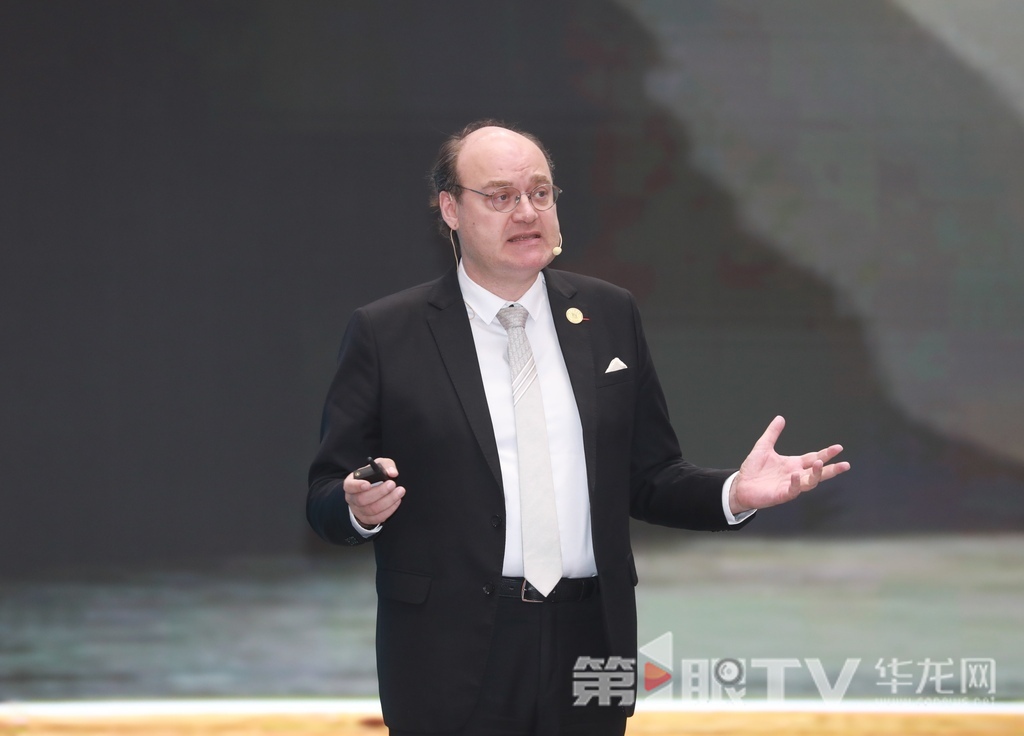 法国汉学家、全球事务与国际关系专家高大伟。第1眼TV-华龙网首席记者 李文科 摄