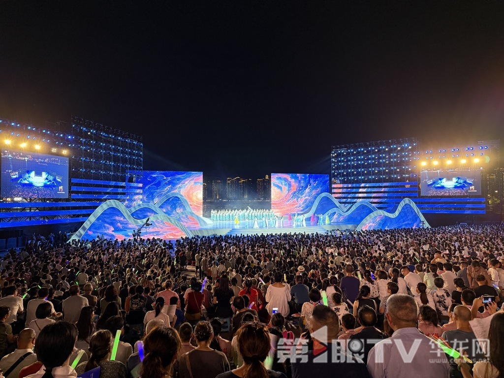 2025世界大河歌會(huì)現(xiàn)場(chǎng)。第1眼TV-華龍網(wǎng)記者 吳禮霜 攝