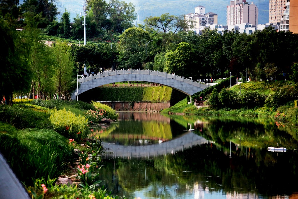 治理后的永川临江河,水清、岸绿,景美。重庆市水利局供图