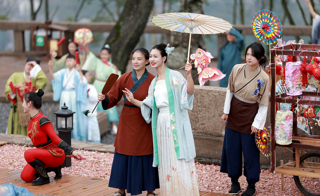 云陽磐石城遺址公園內的“沉浸式”情景演繹。程建銘 攝