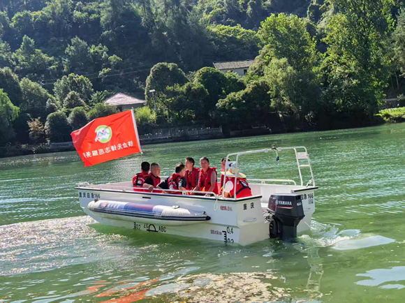 水上應(yīng)急演練。秀山縣融媒體中心供圖