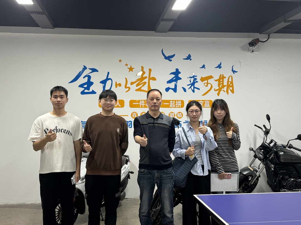 學(xué)生們點(diǎn)贊本次職業(yè)體驗(yàn)?；顒又鬓k方供圖