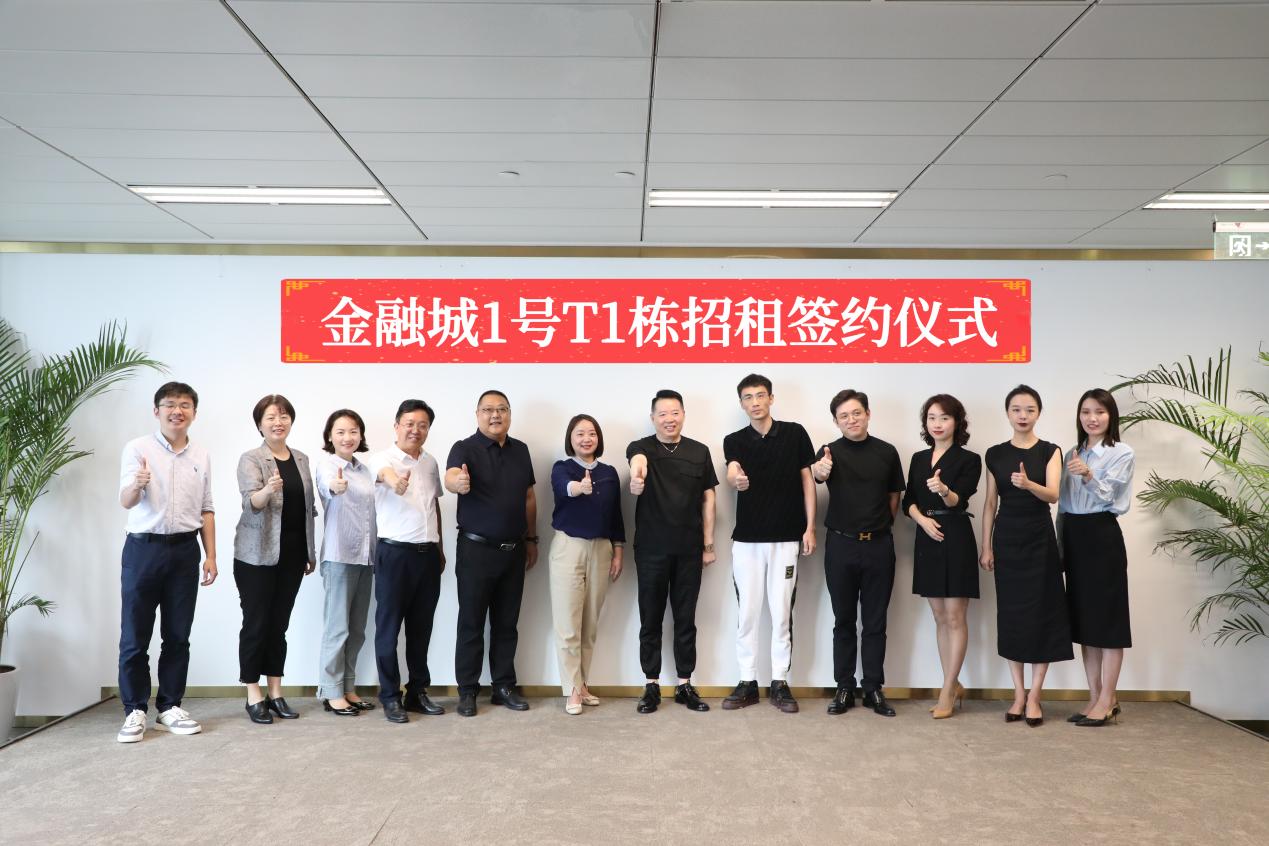 現(xiàn)場合影。通訊員 劉成夢 攝