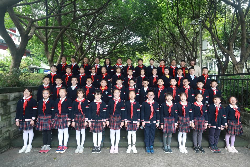 与学生合照2