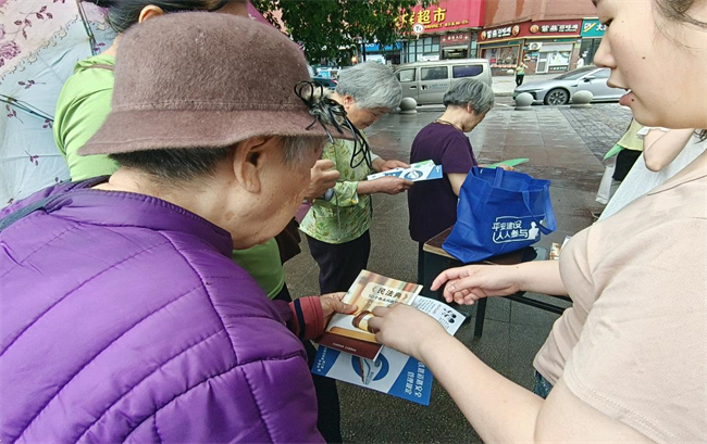 “花樣”宣傳：法治文化融入日常。郭家沱街道供圖 第1眼TV-華龍網(wǎng)發(fā)