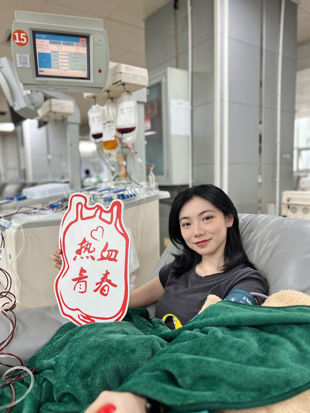 胡心一捐獻血小板。 受訪者供圖
