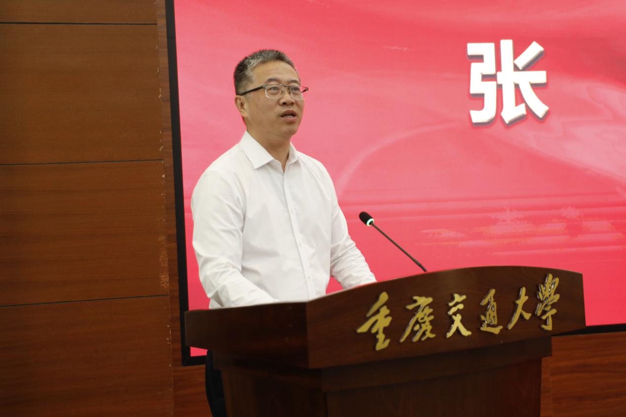 张铭