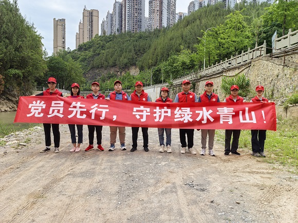 活動(dòng)合影。李勇 攝