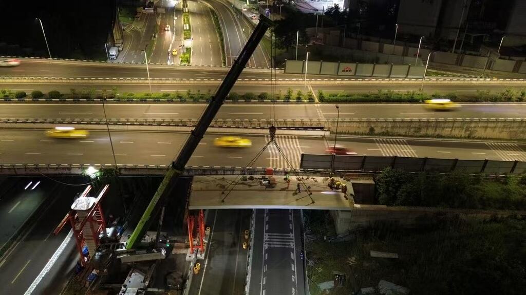 吊装现场。受访者供图