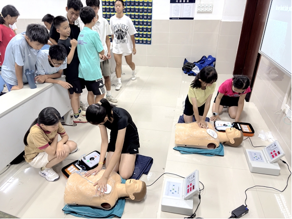 6、“生命護航”防溺技能培訓項目。仙桃街道辦事處供圖 華龍網(wǎng)發(fā)