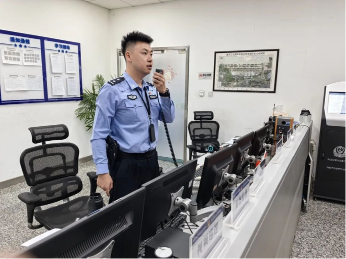 【政法-平安空港】智慧警务的“多面手”！重庆机场公安民警韦棋伟三“维”织就空港安全云图447
