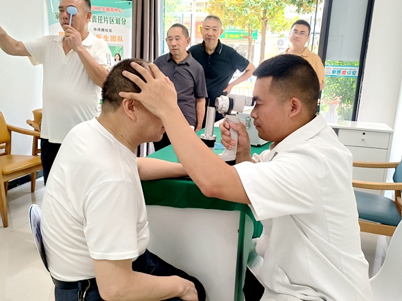 8、“睛彩人生”用眼健康守護項目。仙桃街道辦事處供圖 華龍網(wǎng)發(fā)