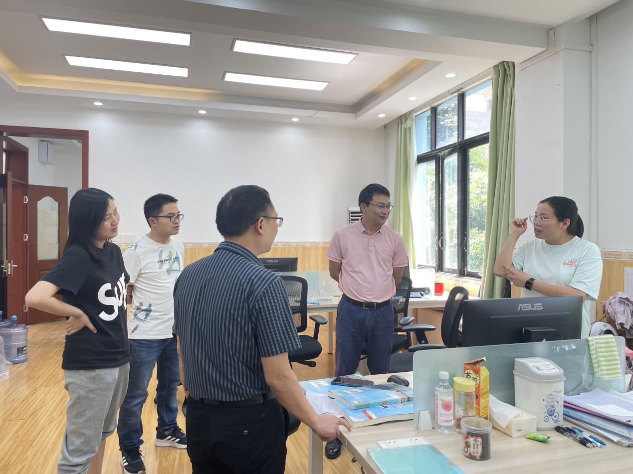 组内备课交流活动