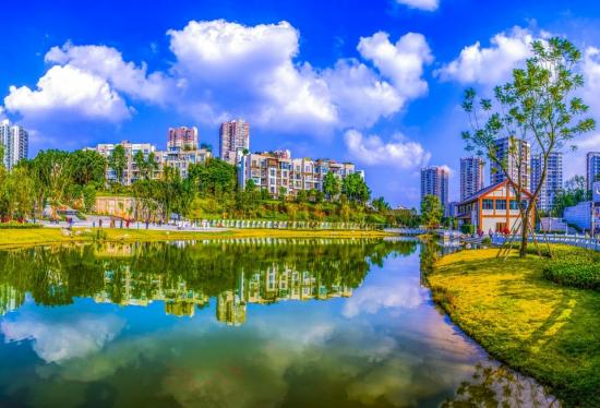 人民生態(tài)公園。 楊毅 攝