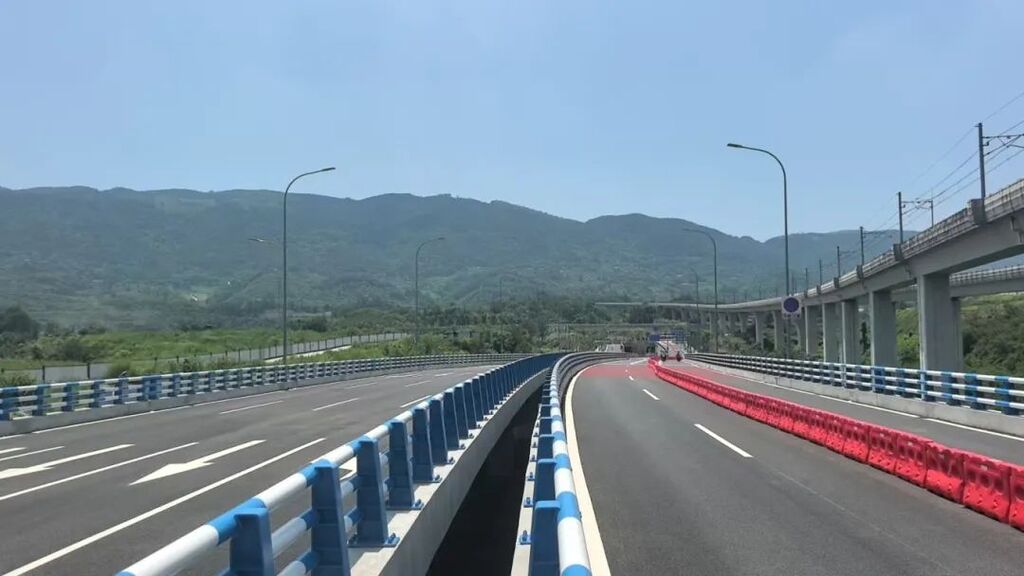馮時(shí)行路連接一縱線工程。受訪單位供圖