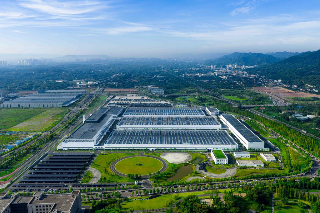 問界M7的生產(chǎn)基地。企業(yè)供圖