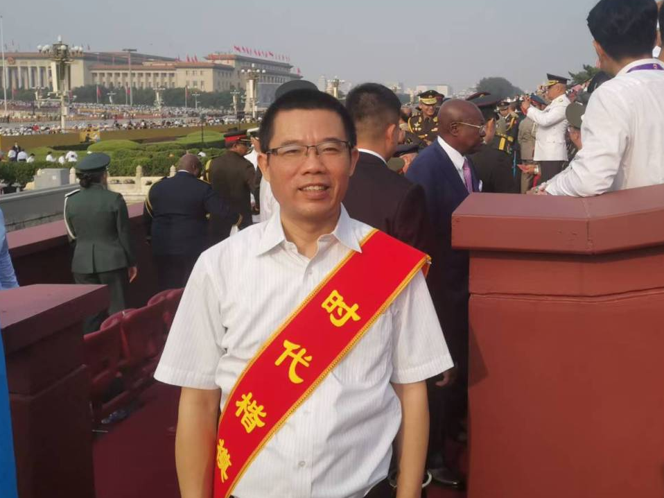 重醫(yī)附一院頜面外科主任醫(yī)師張勁松。 重醫(yī)附一院供圖