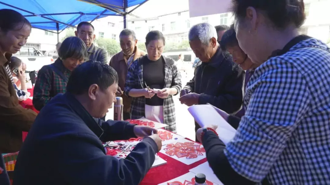 社科普及进基层 重阳敬老暖民心6.jpg