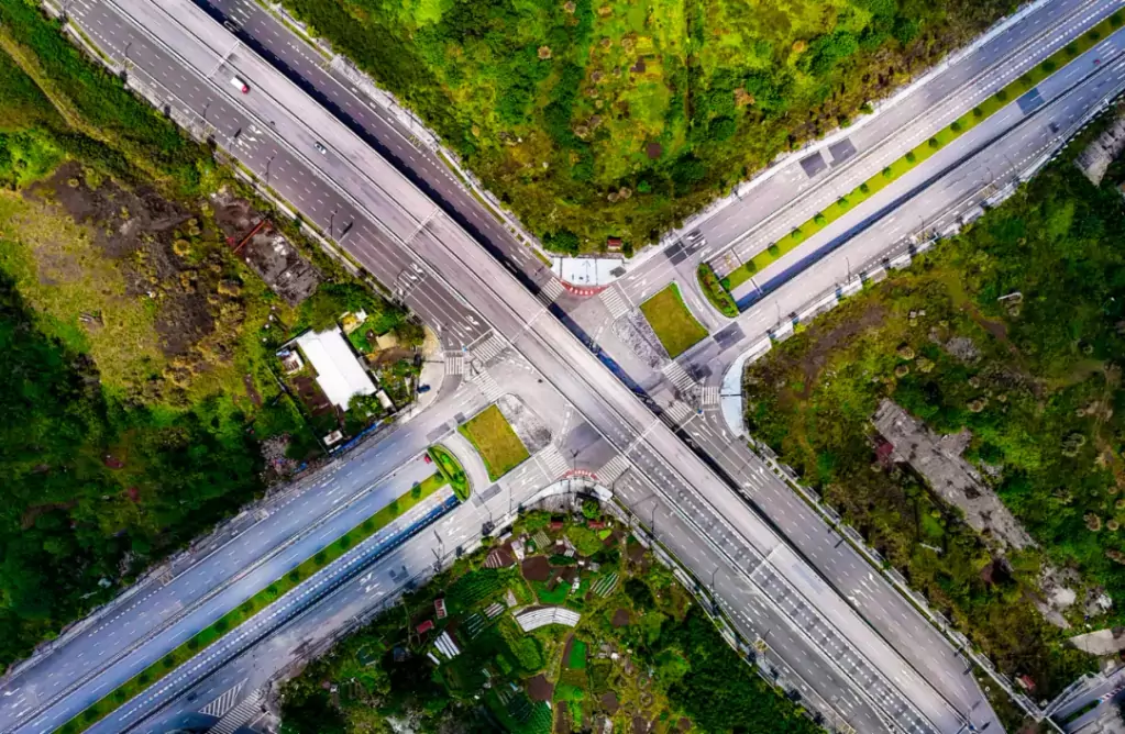 高腾大道。受访单位供图