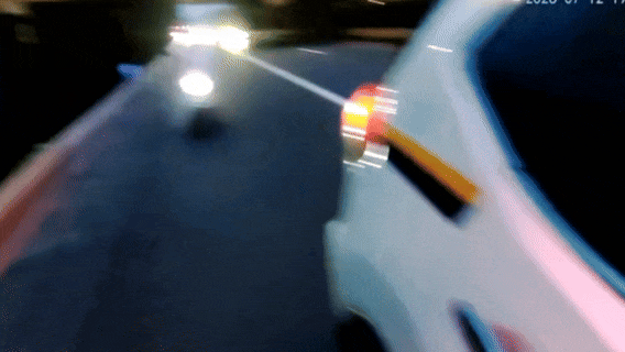 电动自行车上高速！驾驶员：“我走的边上车道，感觉挺安全……”